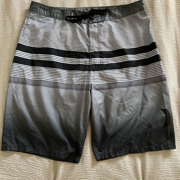 Hurley Mens Board Shorts | Size 34 | Gray, Black, White | Very good condition - Picture 1 of 4